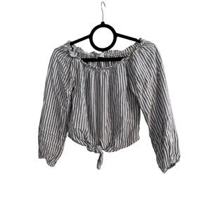 Hollister Size Small